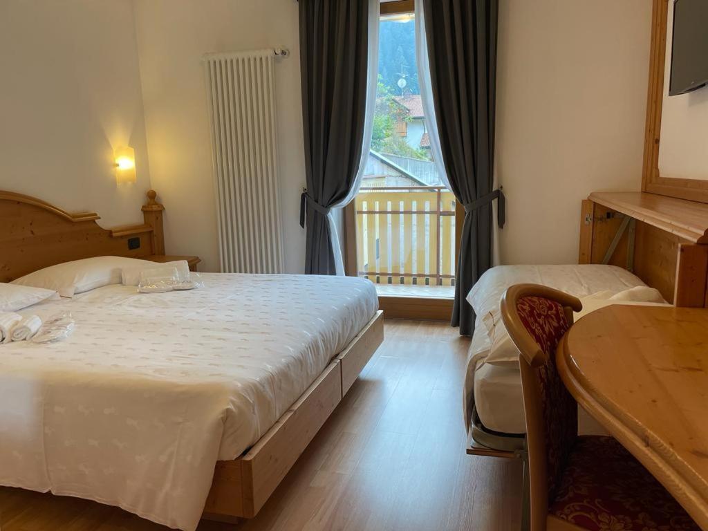 Hotel La Perla Andalo Eksteriør bilde