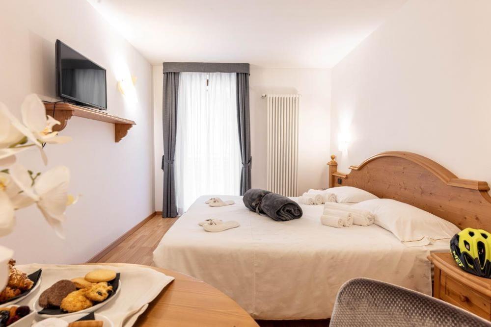 Hotel La Perla Andalo Eksteriør bilde