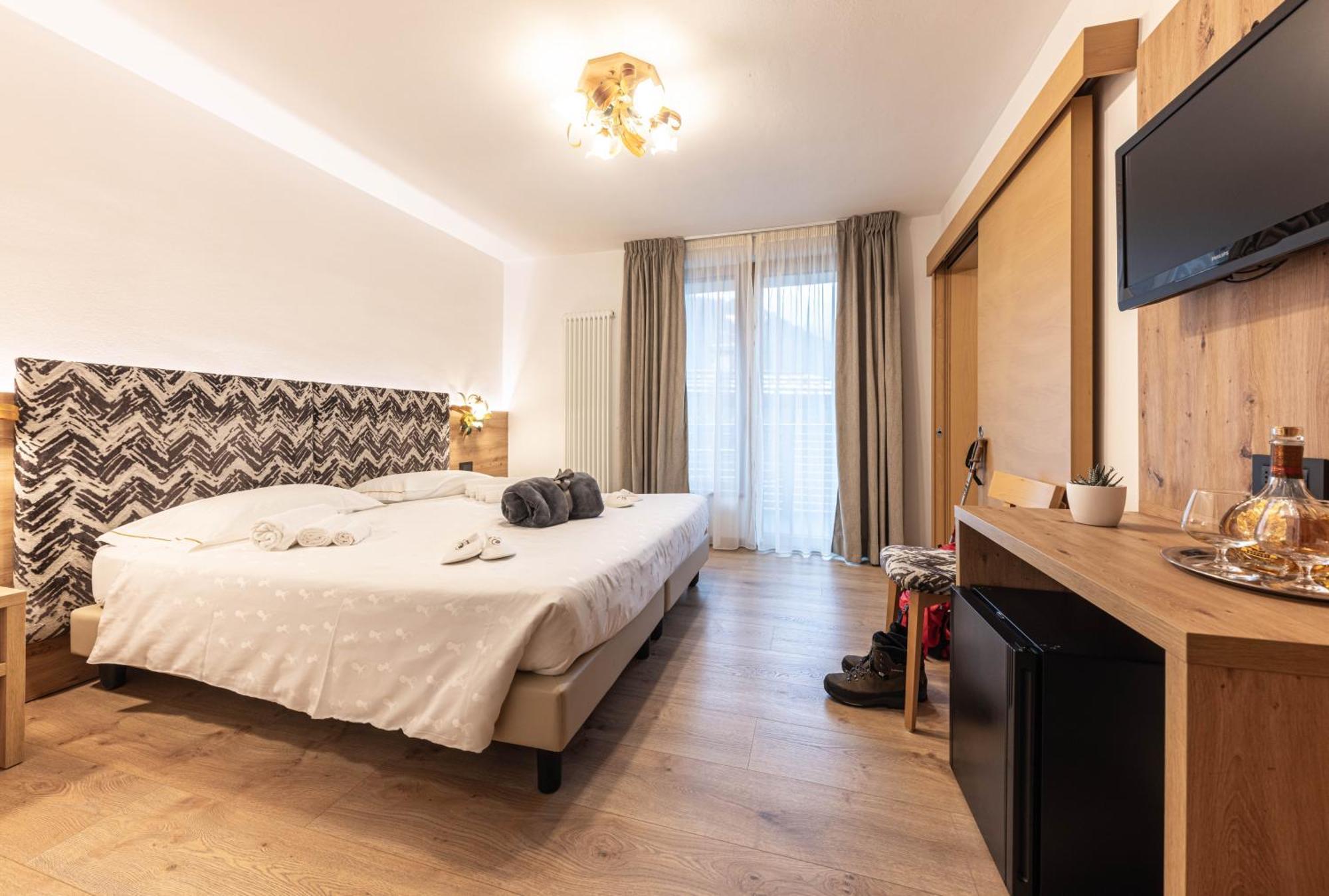 Hotel La Perla Andalo Eksteriør bilde