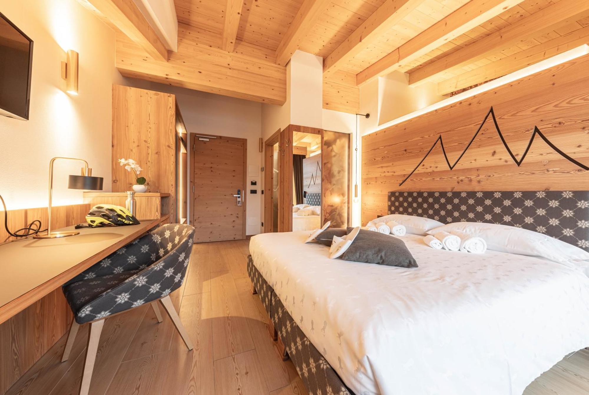 Hotel La Perla Andalo Eksteriør bilde
