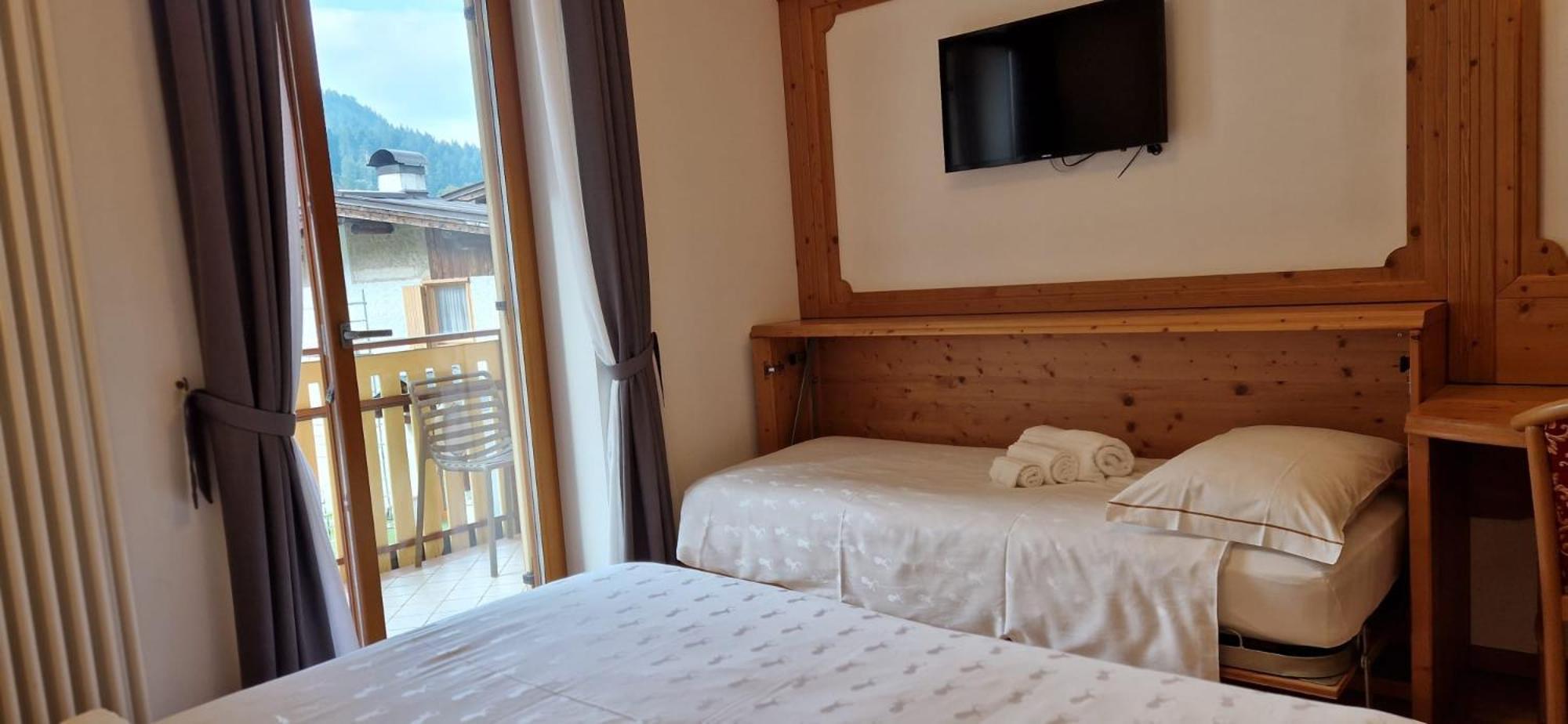 Hotel La Perla Andalo Eksteriør bilde