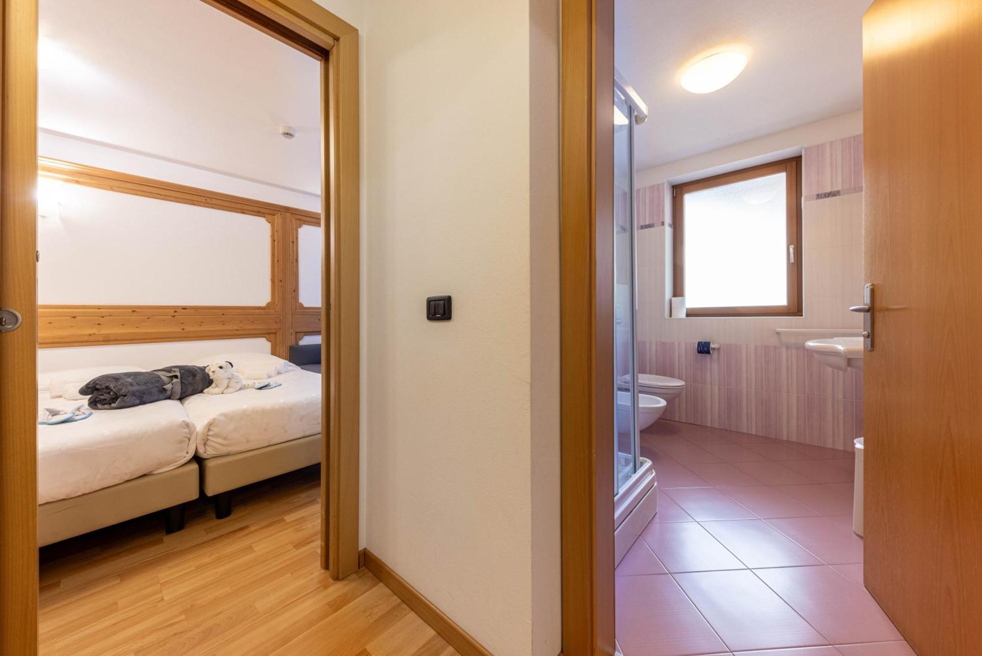 Hotel La Perla Andalo Eksteriør bilde
