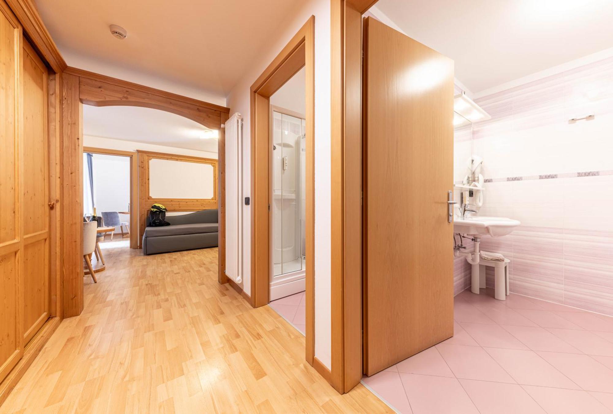Hotel La Perla Andalo Eksteriør bilde